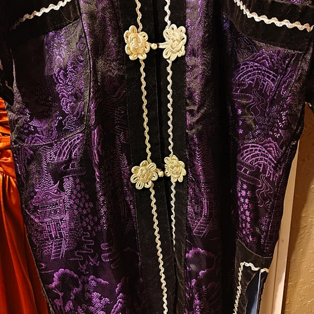 70's Kimono Royal Purple Embroidered Flowers Medium - Picture 8 of 16